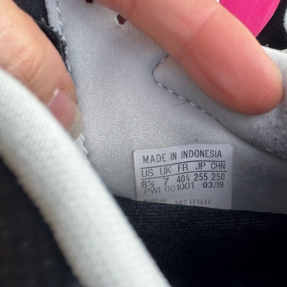 Adidas Solar Ride Core Black Real Magenta Sneakers with Breathable Mesh Sz-8.5.P - Picture 11 of 12